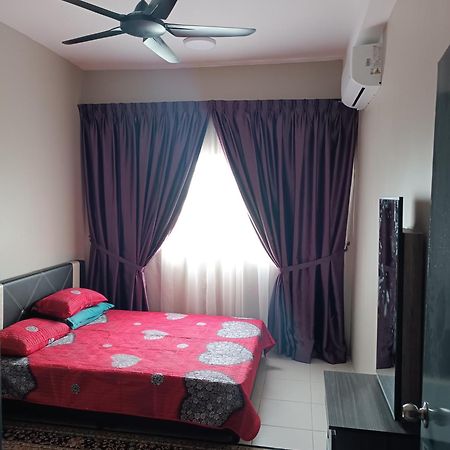 Aisy Homestay Putrajaya Cyberjaya Klia Kampung Dengkil Kültér fotó