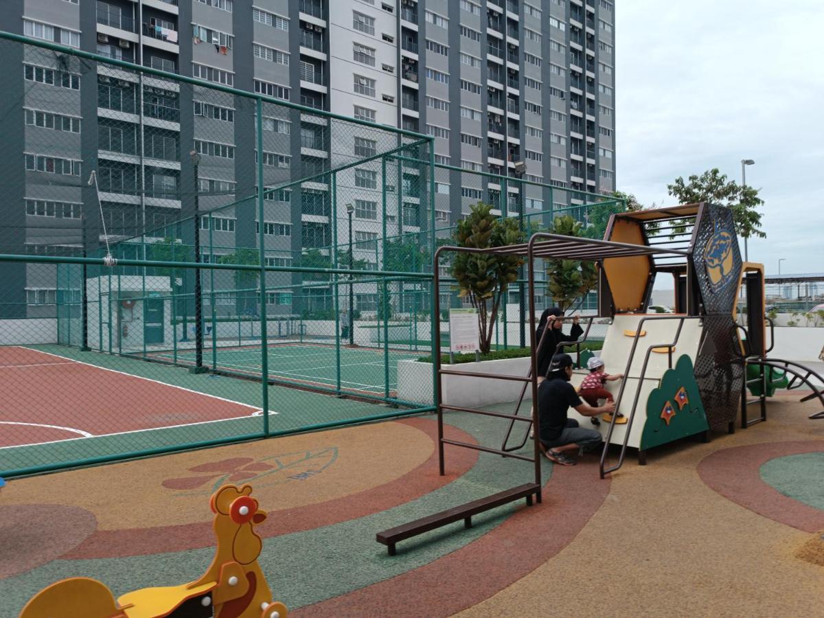 Aisy Homestay Putrajaya Cyberjaya Klia Kampung Dengkil Kültér fotó